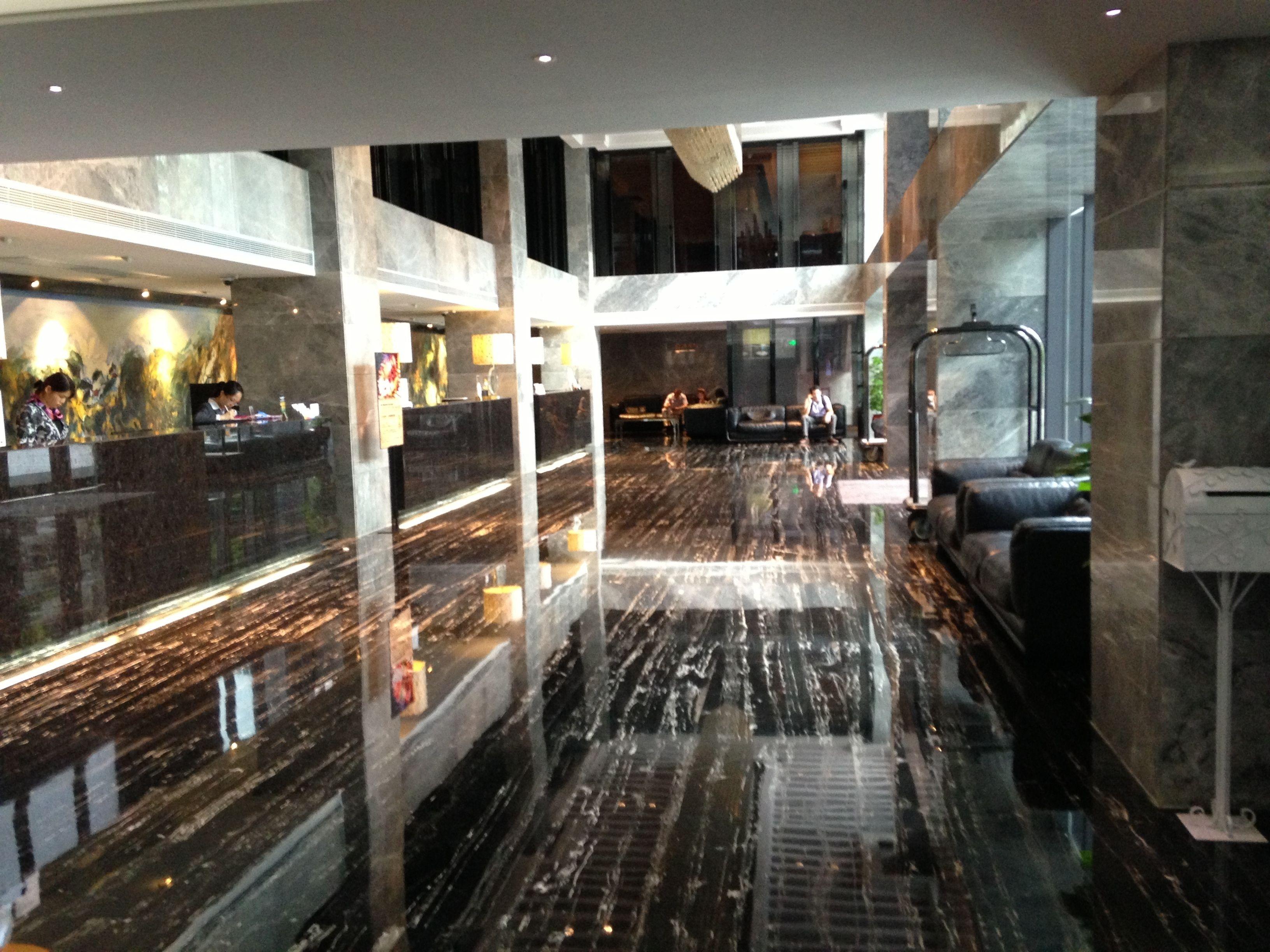 LA PERLE INTERNATIONAL HOTEL CANTÓN